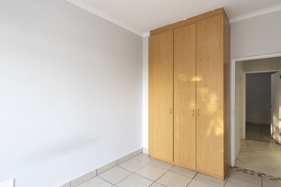 2 Bedroom Property for Sale in Gordons Bay Central Western Cape